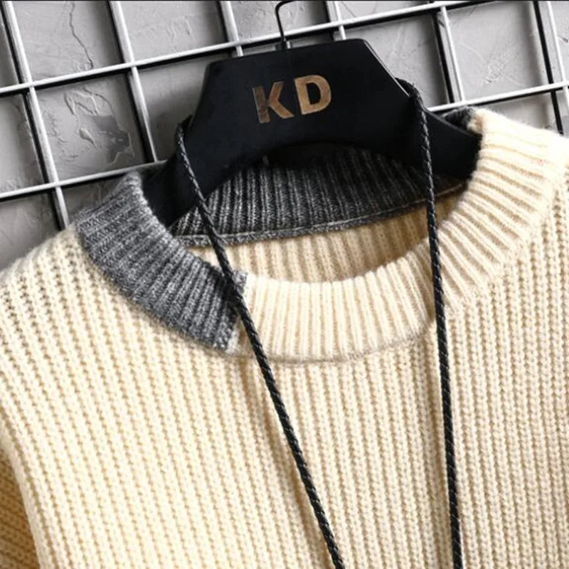 Stylish Autumn/Winter Men's Sweater: Color Matching Round Neck Pullover