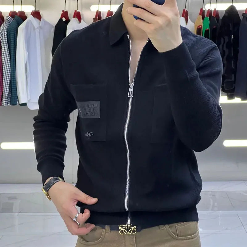 Refined Style: Men's Office-Ready Knit Coat with Zipper Pockets