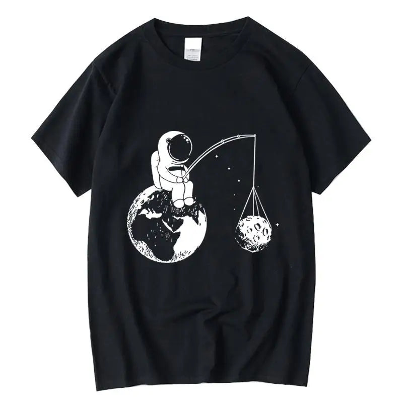 100% Cotton Men's High-Quality T-Shirt: Loose Fit with Astronaut Print for a Cool, Casual Look